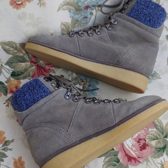 Urban Outfitters Women's Gum Sole Hiker Style Suede Boots Grey & Blue size 8.5 - Picture 4 of 17